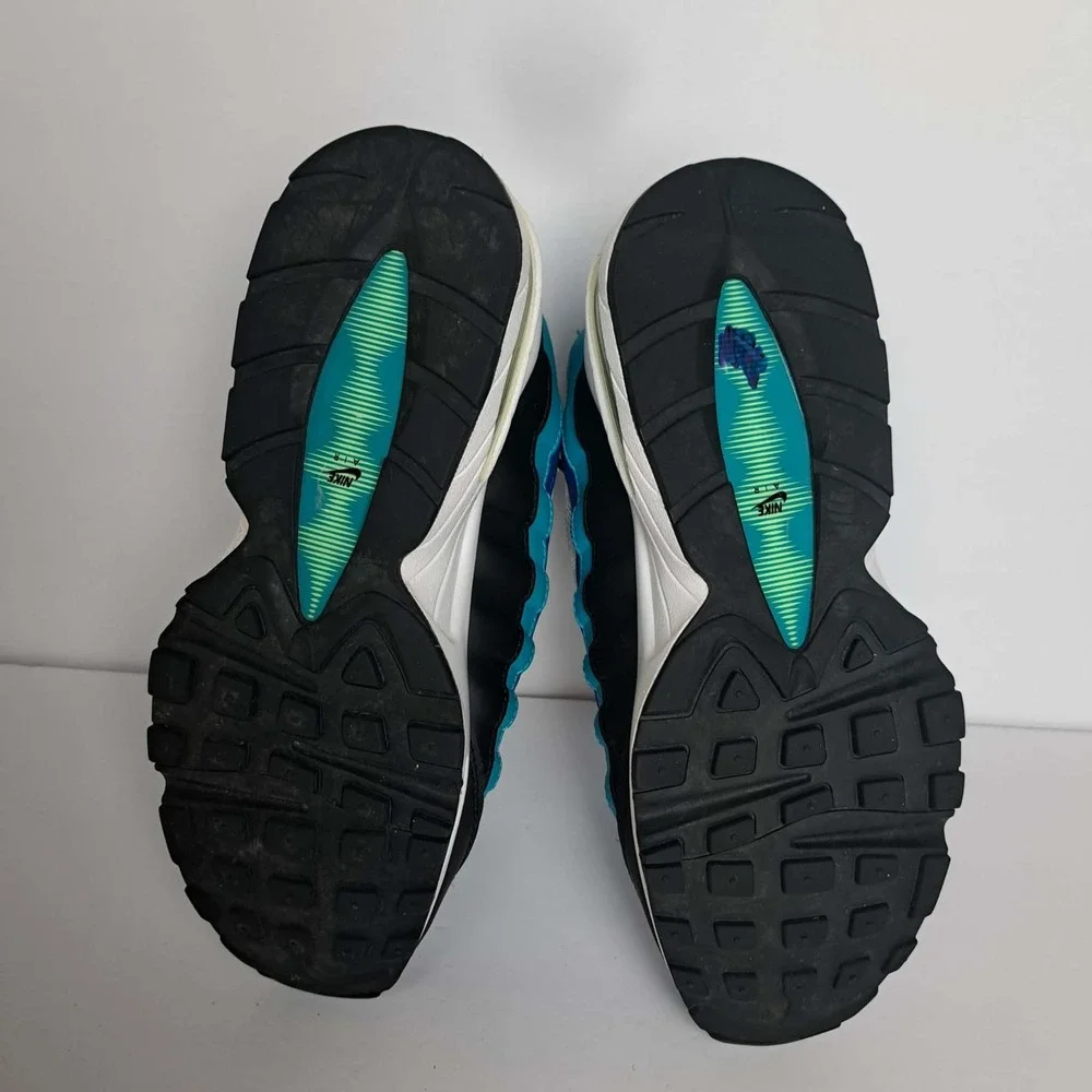 Nike Air Max 95 Sneaker Kids 5.5Y GS Oracle Aqua Comfort Lace Up Walking Shoes